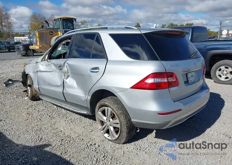 2013 Mercedes-Benz Ml 350 4Matic z USA, uszkodzony, nr VIN 4JGDA5HB4DA245039